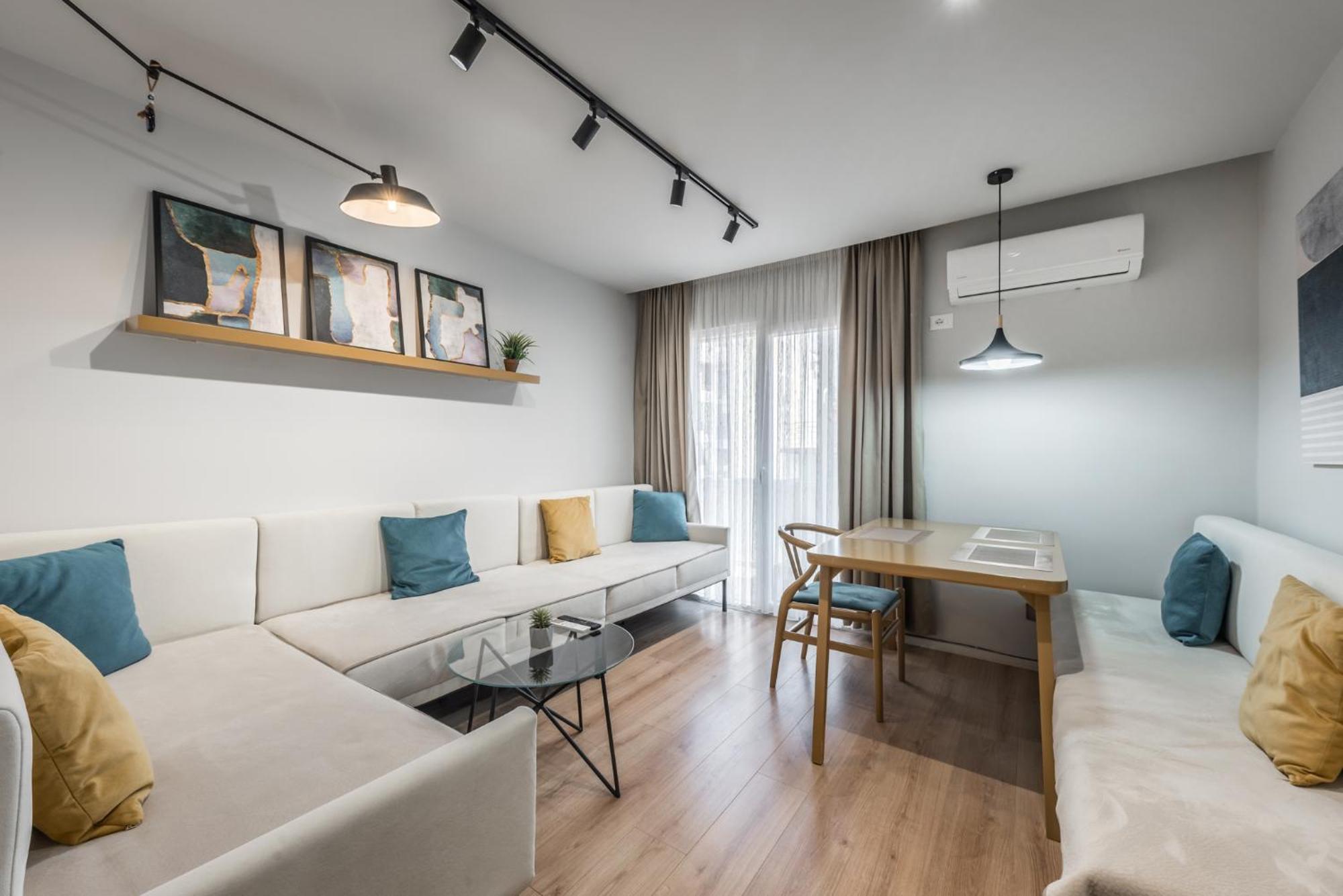 Pazari I Ri - 1 Bedroom Loft Tirana Eksteriør billede