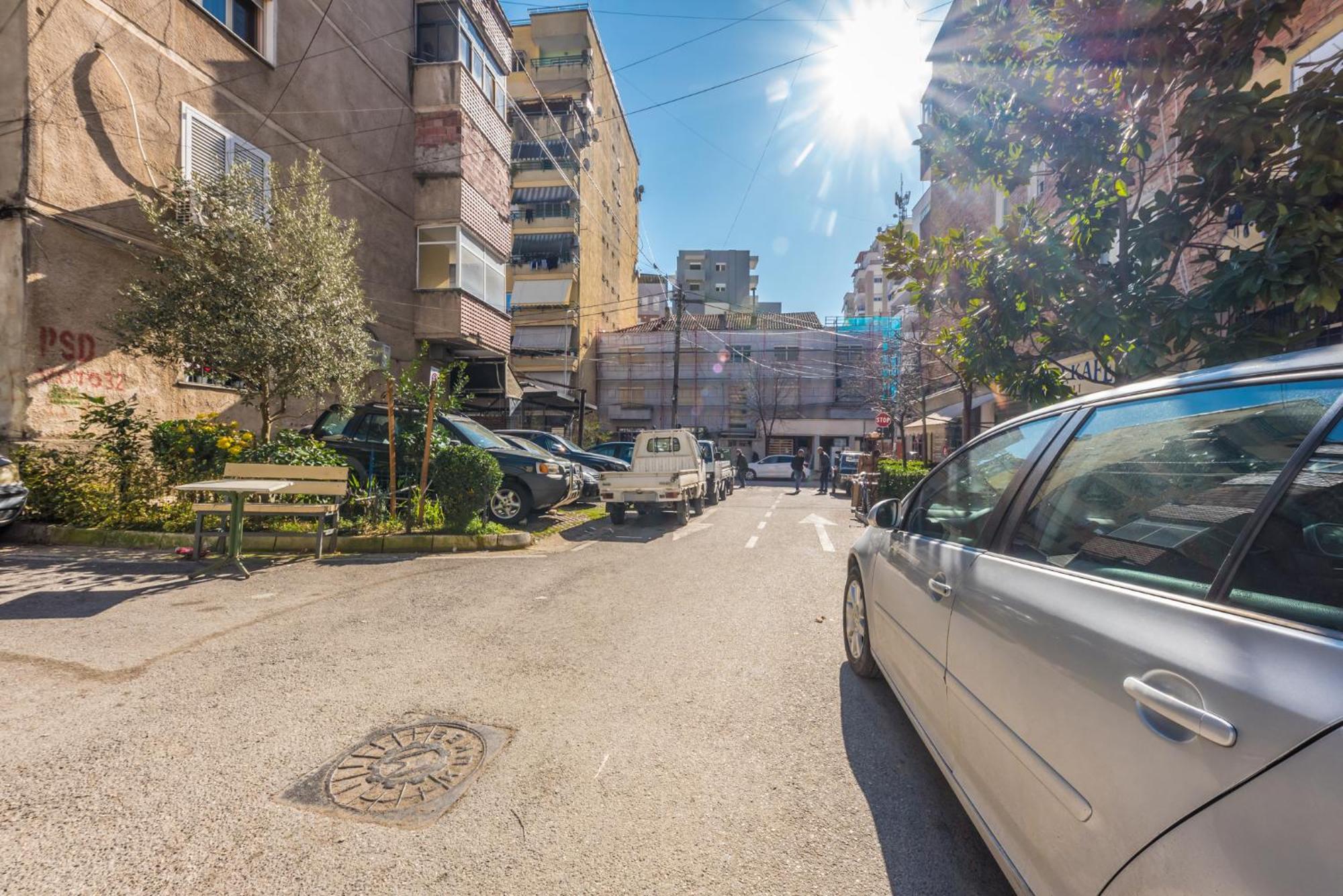 Pazari I Ri - 1 Bedroom Loft Tirana Eksteriør billede